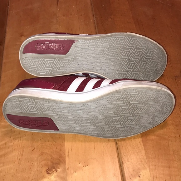Size 11 Adidas Casual Tennis Shoes - Picture 5 of 7